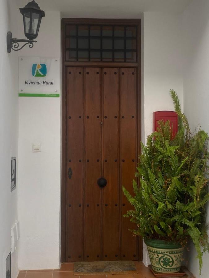 Casa Paloseto * Higuera De La Sierra (Huelva)
